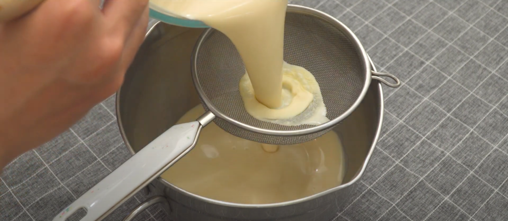cách thực hiện bánh crepe kem trứng - Hình ảnh 4