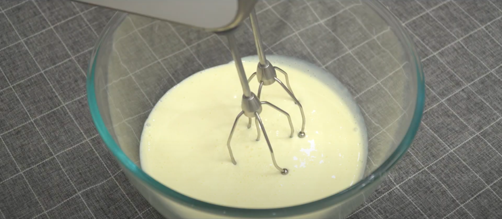 cách thực hiện bánh crepe kem trứng ngàn lớp - Hình ảnh 8