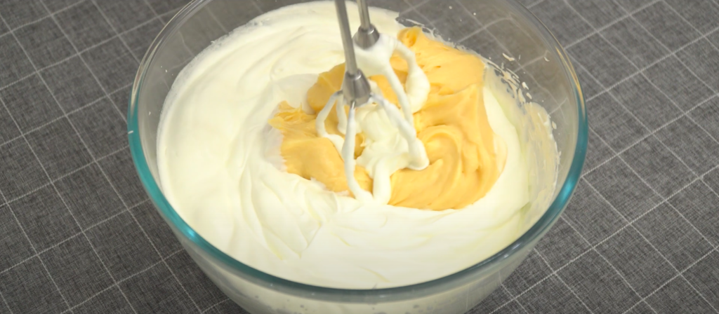 cách thực hiện bánh crepe kem trứng ngàn lớp - Hình ảnh 9