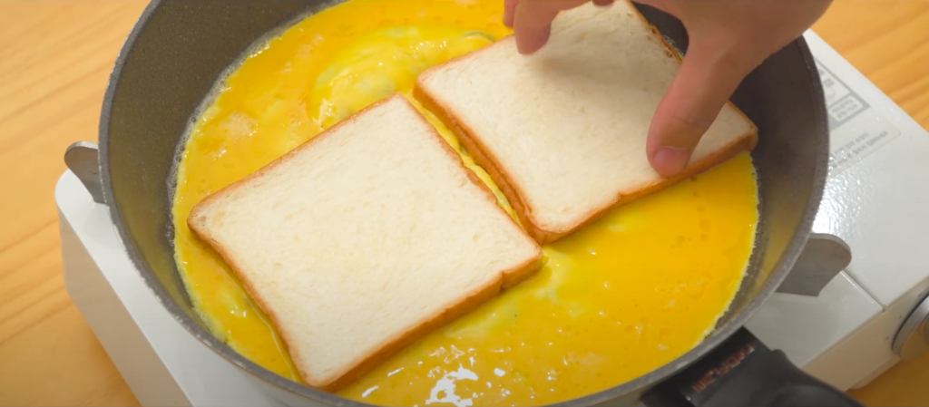 Cách triển khai bánh mỳ nướng phô mai - Hình hình họa 1